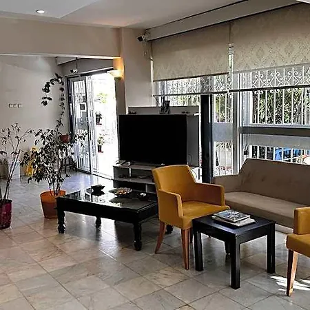 Ozgun Kusadası