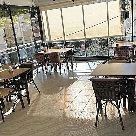 Ozgun Kusadası