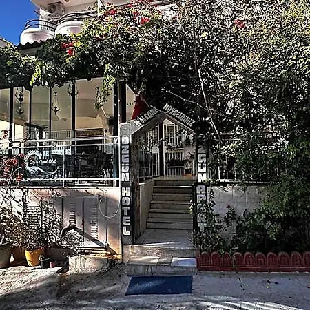 Ozgun Hotel 3*